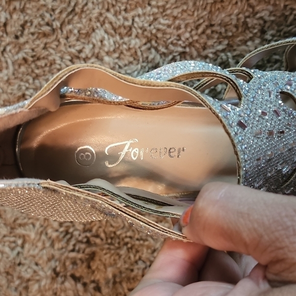 Gorgeous Womens Silver Embellished Prom Forever High Heel Shoe Sz 8 used once - Picture 7 of 8